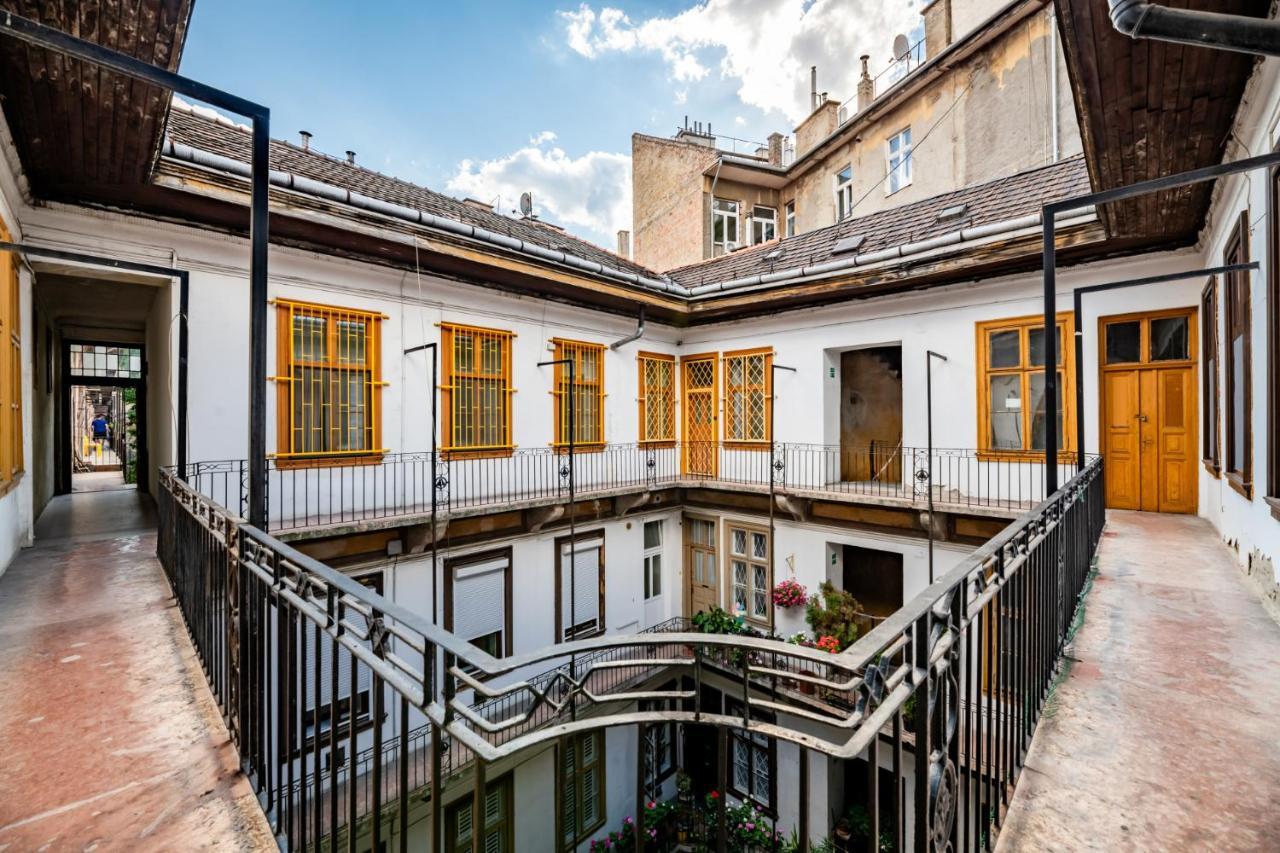Blue Peace Downtown Apartment Budapest Esterno foto