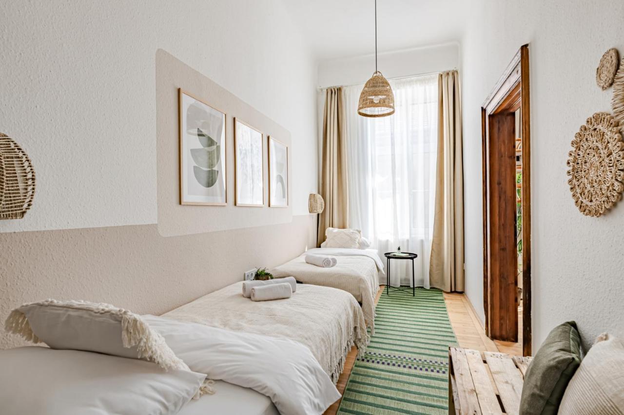 Blue Peace Downtown Apartment Budapest Esterno foto
